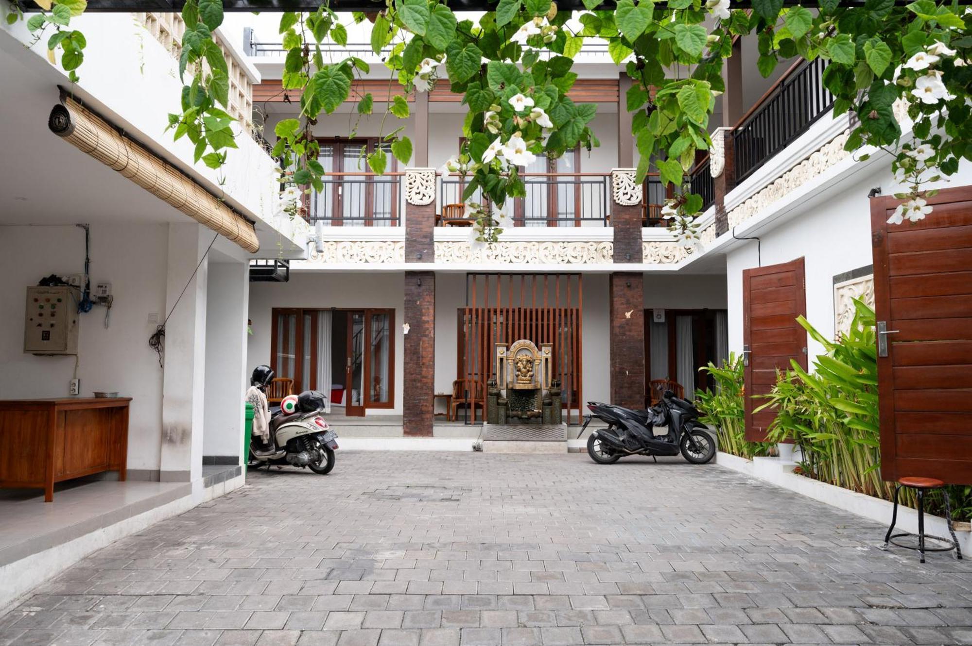 Reddoorz Plus At Yasa'S Living Denpasar Sanur Exterior foto
