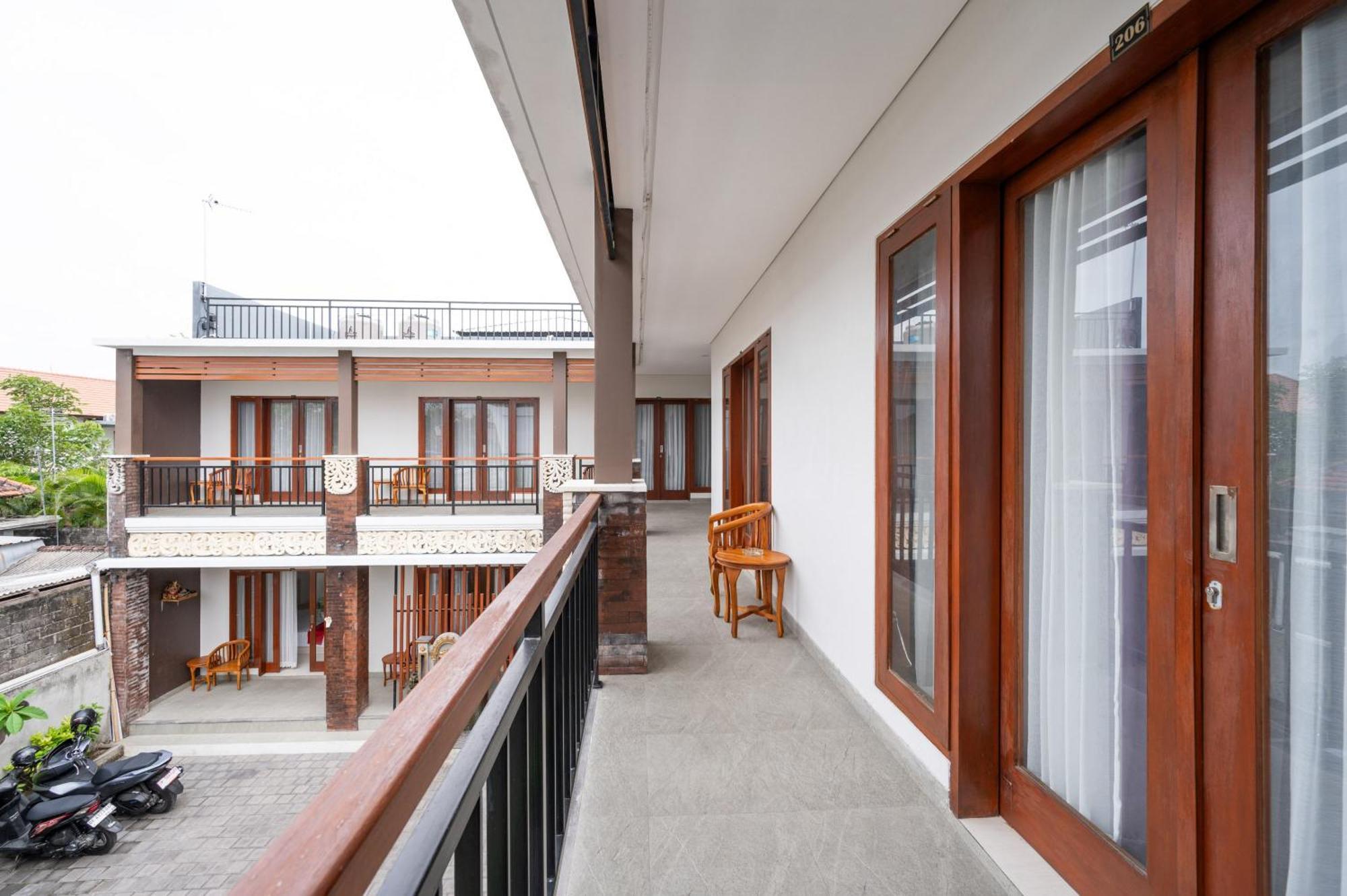Reddoorz Plus At Yasa'S Living Denpasar Sanur Exterior foto