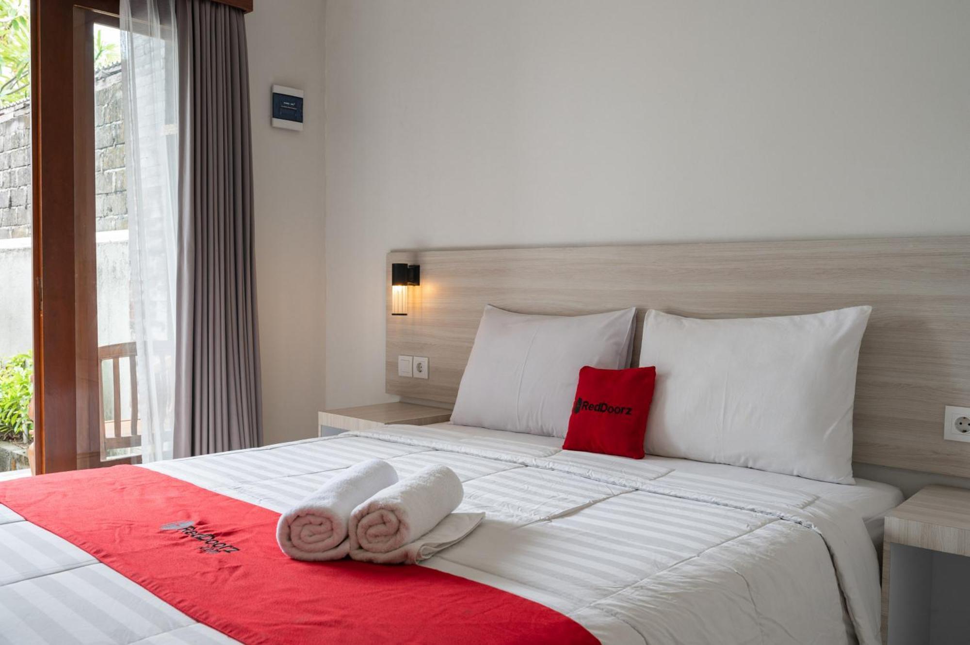 Reddoorz Plus At Yasa'S Living Denpasar Sanur Exterior foto
