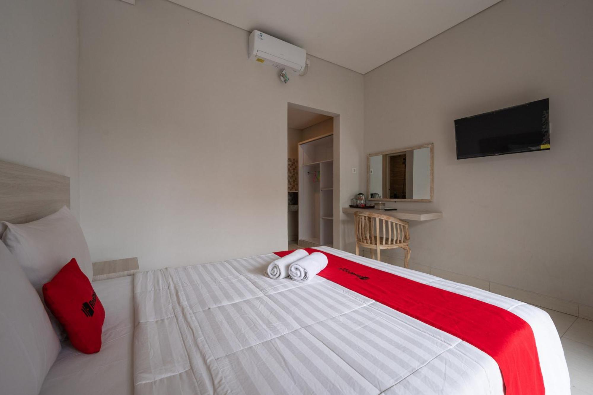 Reddoorz Plus At Yasa'S Living Denpasar Sanur Exterior foto