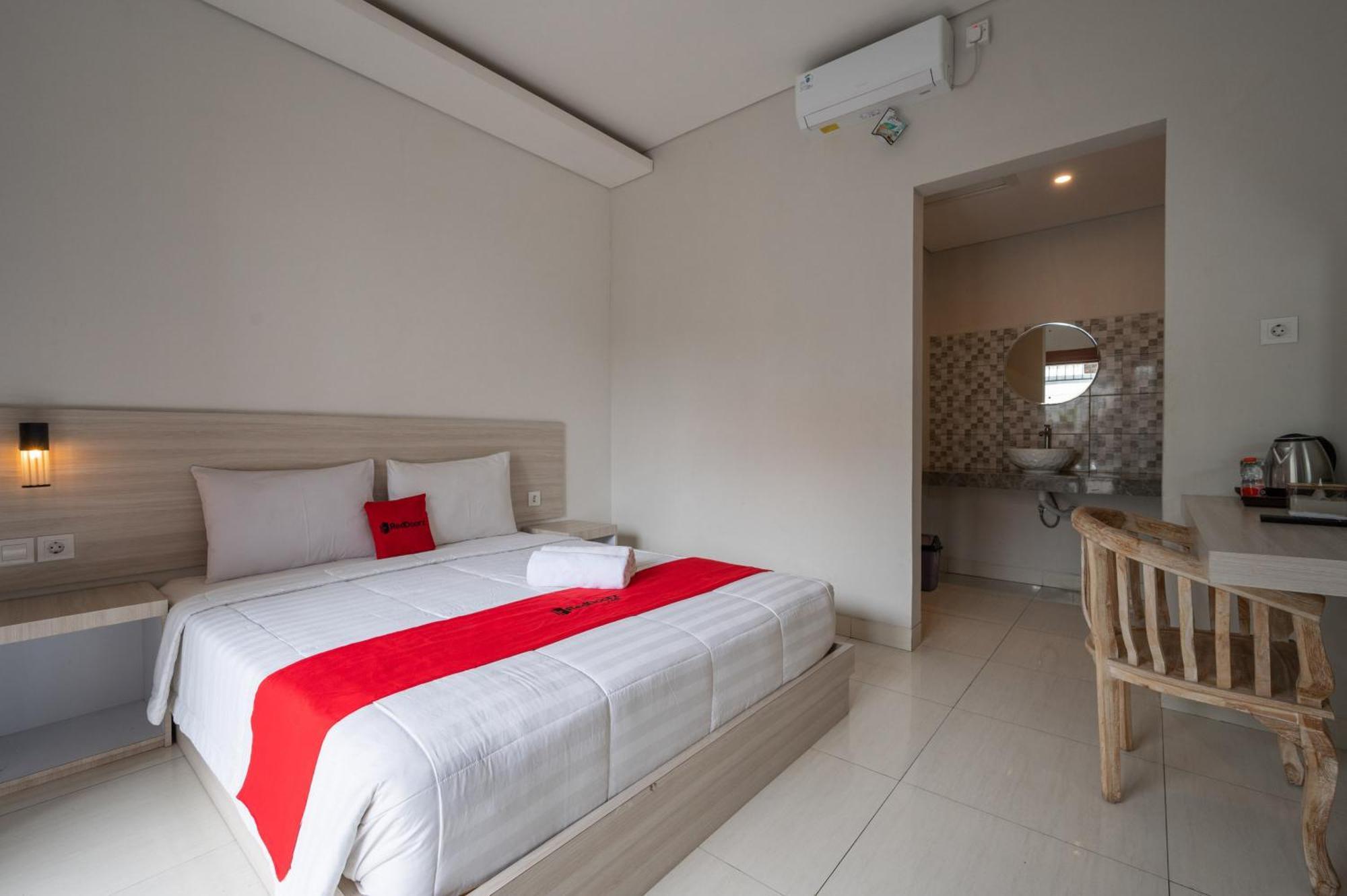 Reddoorz Plus At Yasa'S Living Denpasar Sanur Exterior foto