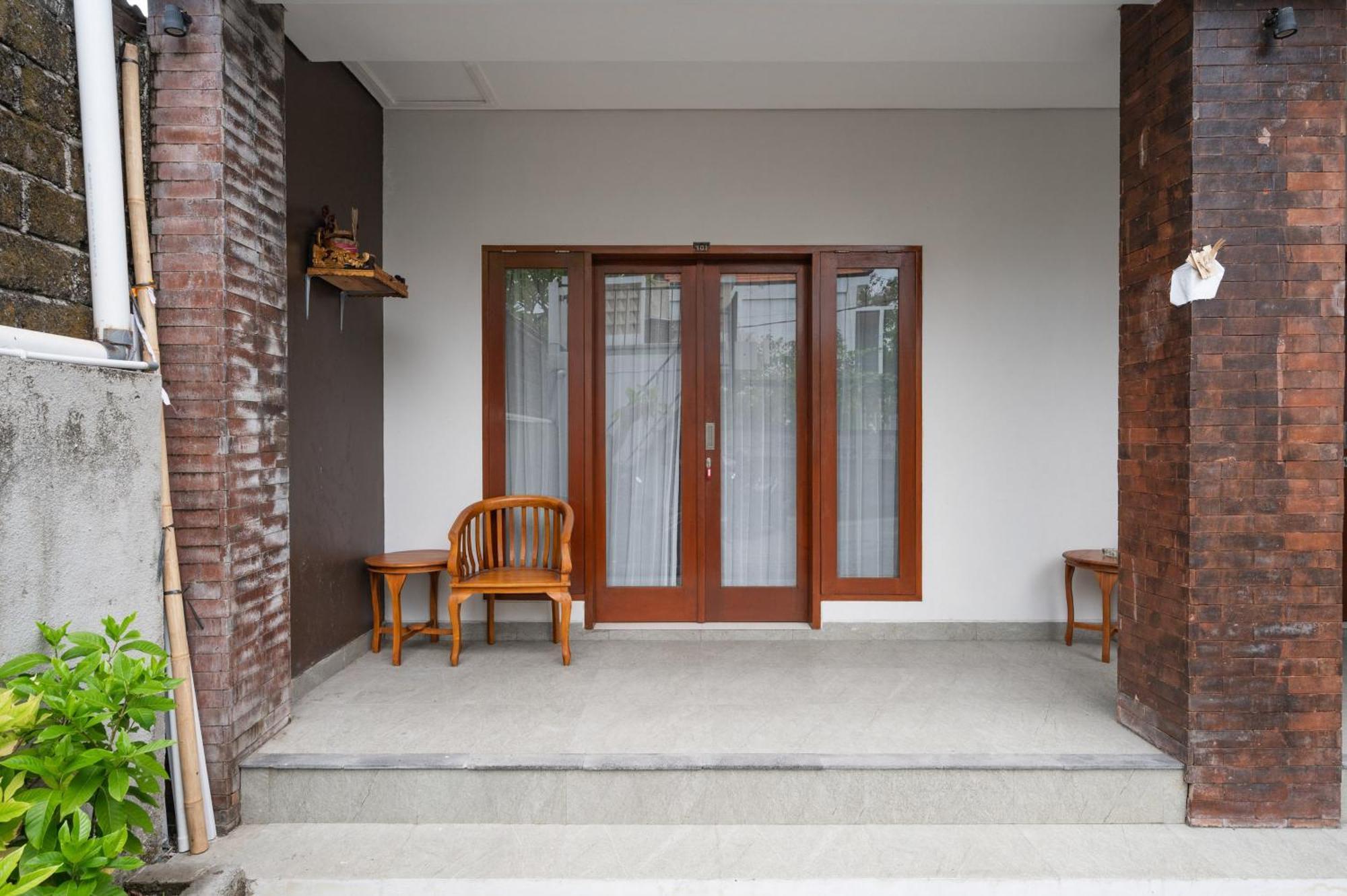 Reddoorz Plus At Yasa'S Living Denpasar Sanur Exterior foto